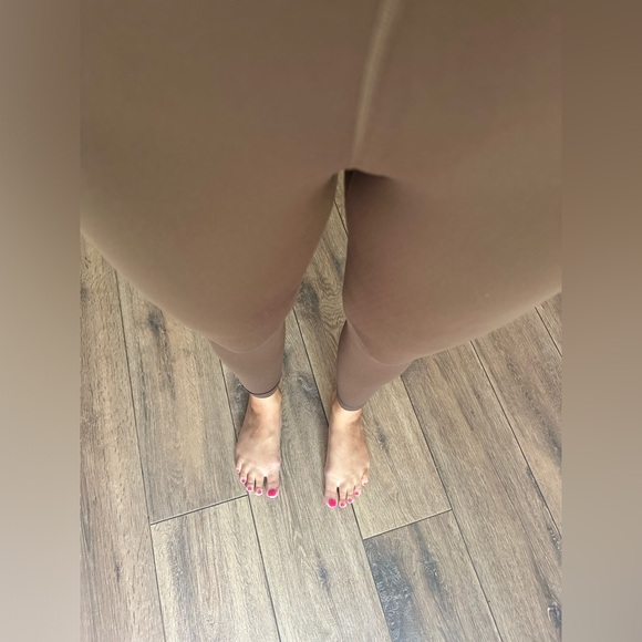 ColorfulKoala 25'' Dreamlux HR Legging in Cocoa - Picture 5 of 7